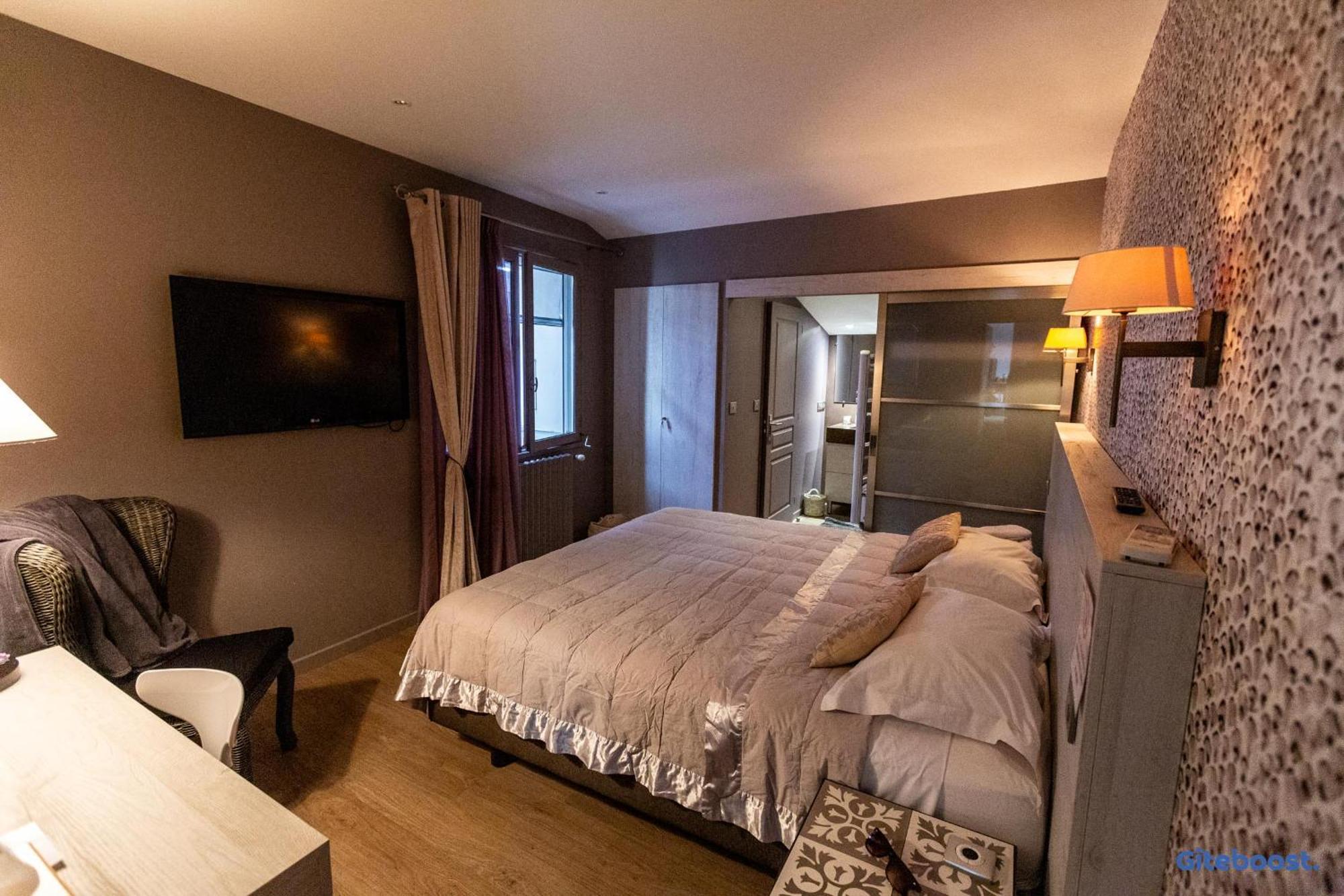 Hotel Le Val Des Sens Chatte Esterno foto